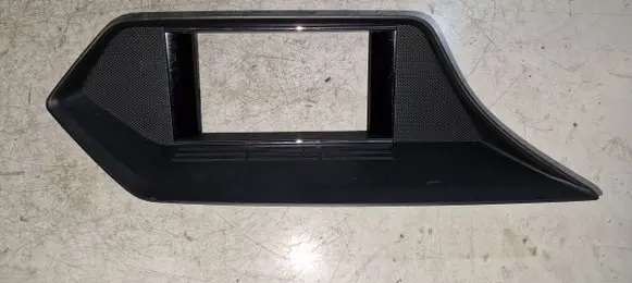 Mercedes-Benz E W212 Radio/GPS head unit trim A2126801236