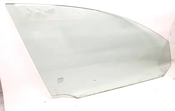 Volvo V50 Front door window glass four-door 43R001106 E000186 DOT57M53AS2