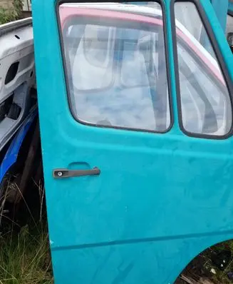 Mercedes-Benz 207 310 Door (2 Door Coupe) 