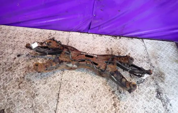 Rear axle beam