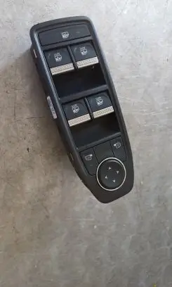 Renault Captur II Electric window control switch 254107080R