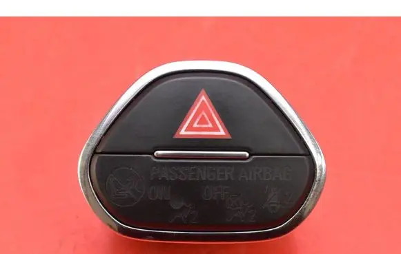 Opel Corsa E Hazard light switch 13363976