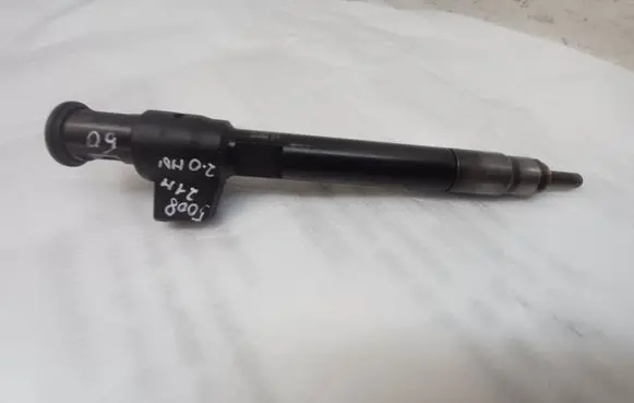 Fuel injector