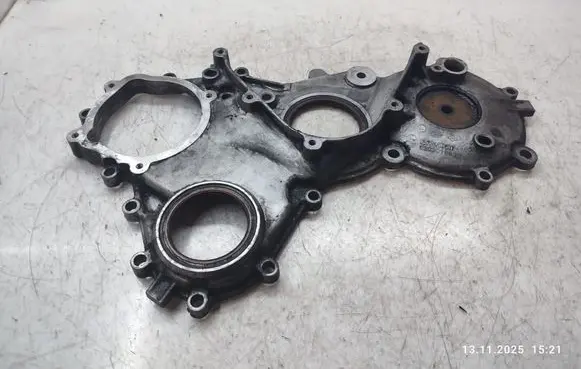 Renault Master II Timing chain cover 8200018638