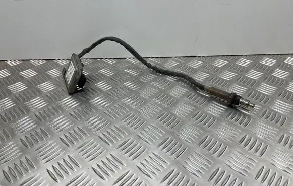 Mercedes-Benz E C207 W207 Lambda probe sensor A0009051412