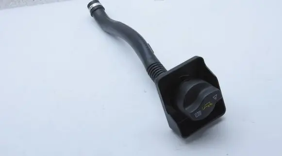 Mercedes-Benz Vito Viano W447 Oil fill pipe A6510102715