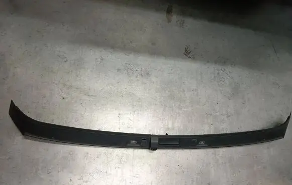 BMW M8 F91 F92 G14 G15 Trunk door license plate light bar 7446335