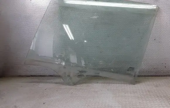 Renault Laguna II Rear door window glass