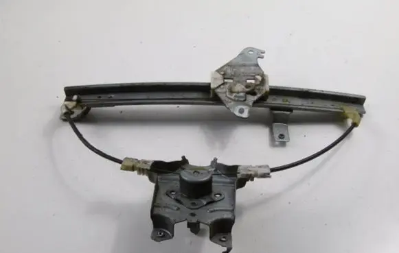 Nissan Almera Tino Front door manual window regulator 