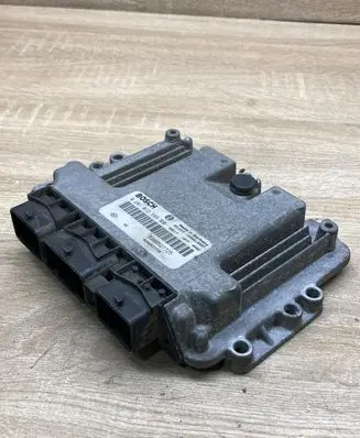 Renault Scenic II - Grand scenic II Engine control unit/module ECU 0281012589