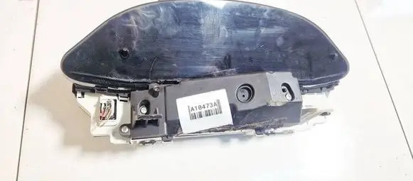 Toyota Yaris Speedometer (instrument cluster) 838000d690d mb457300-3206