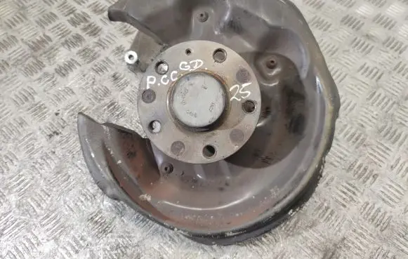 Volkswagen PASSAT CC Rear wheel hub 3C0505436F 5N0615612C