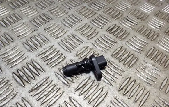 Honda CR-V Camshaft position sensor 07Q31