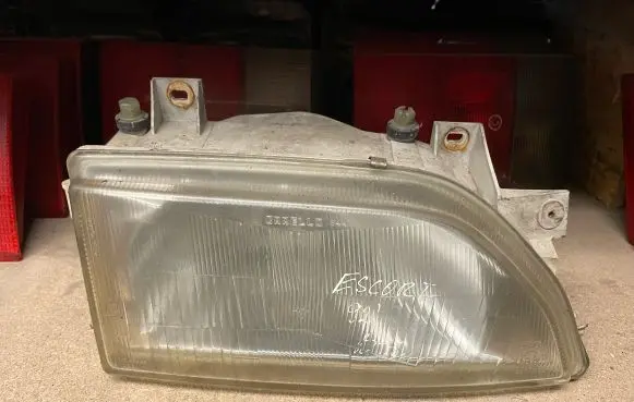 Ford Escort Headlight/headlamp 93AG13005C2B
