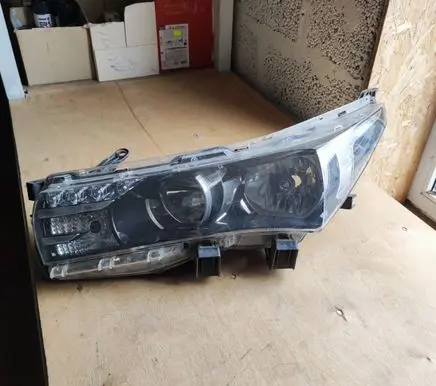 Toyota Corolla E160 E170 Headlight/headlamp 8115002E70