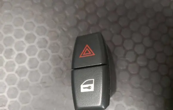 BMW 5 E60 E61 Hazard light switch 6919506 549519500