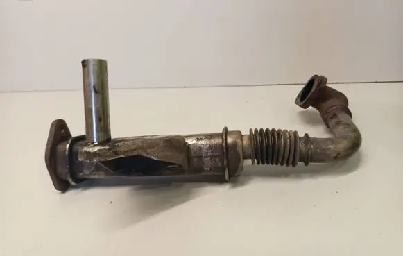 Nissan Pathfinder R51 EGR valve cooler 