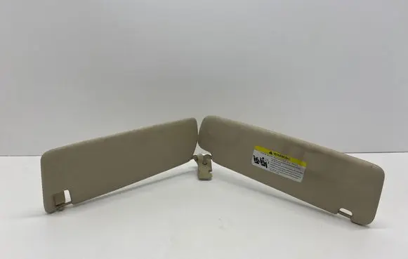 Volkswagen Touareg II Sun visor 7P6857551M