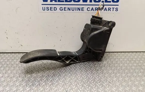 Mercedes-Benz Vito Viano W447 Accelerator throttle pedal A9063000304 0280755025 ZGS013Q018