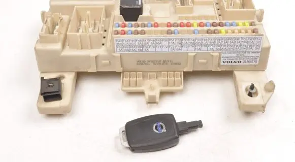 Volvo C70 Fuse box set 31327215