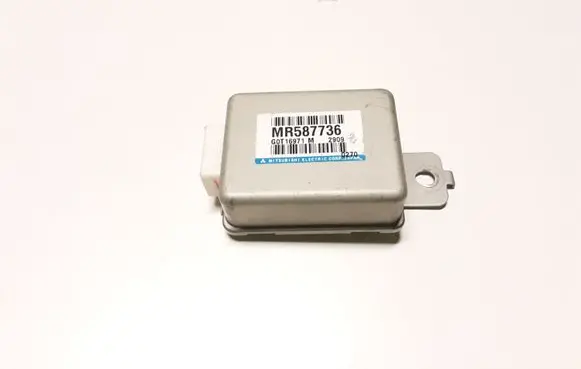 Mitsubishi Outlander Cruise control unit/module MR587736 G0T16971