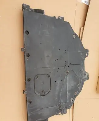 Engine splash shield/under tray
