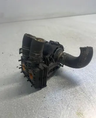 Audi A4 S4 B7 8E 8H Thermostat/thermostat housing 160824b