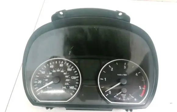 BMW 1 E81 E87 Speedometer (instrument cluster) 6947136 102498221