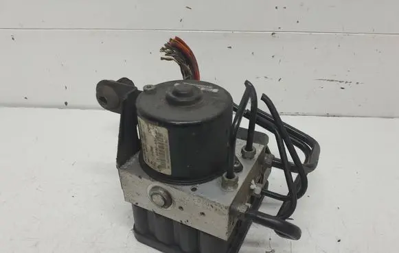 Volvo V50 ABS Pump 30736588 30736589A