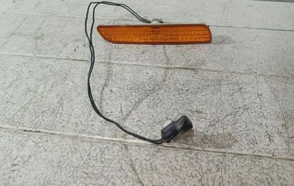 Volvo S40, V40 Front bumper turn signal 30896800
