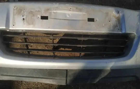 Opel Astra H Front bumper lower grill