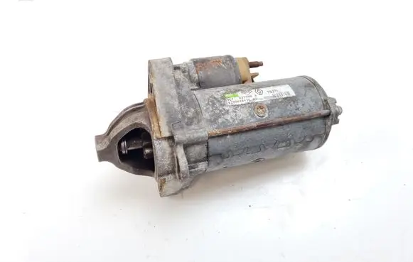 Opel Vivaro Starter motor 8200628430A