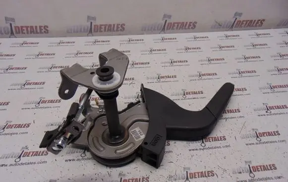 Hyundai i30 Handbrake/parking brake lever assembly