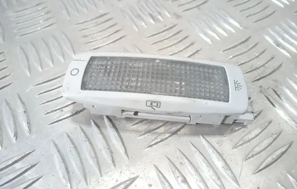 Volkswagen PASSAT B5.5 Rear seat light 3B0947291