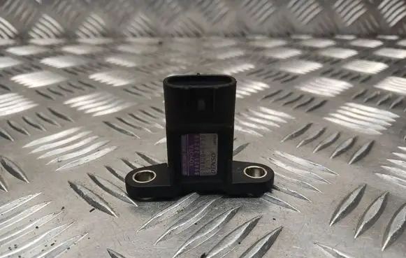 Toyota Avensis T220 Air pressure sensor 8942120210