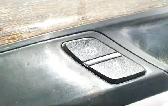 BMW X5 F15 Central locking switch button 7292078