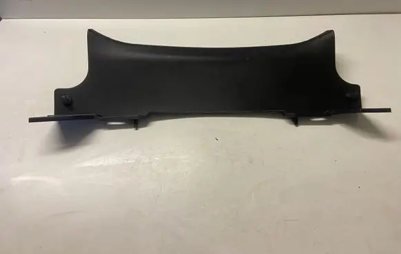 Hyundai Genesis Trunk separation 857702M000