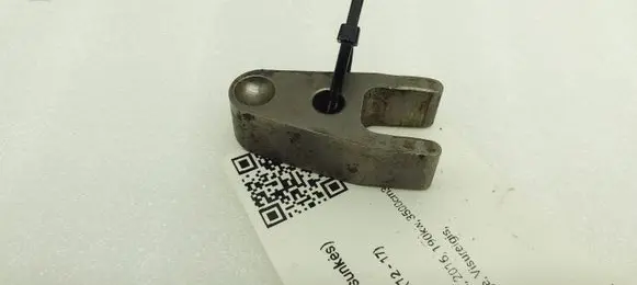 Mercedes-Benz ML W166 Fuel Injector clamp holder