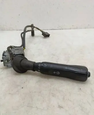 Mercedes-Benz Vario Wiper control stalk 6735400445 01912002