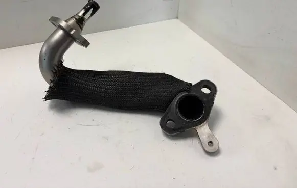 Opel Movano B EGR valve line/pipe/hose 147130257
