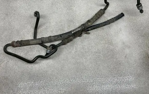 Opel Astra H Power steering hose/pipe/line 