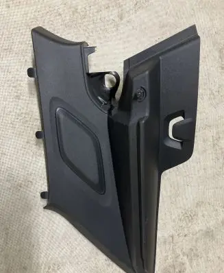 Volvo XC40 Parcel shelf load cover mount bracket 32244154