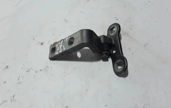 Volvo S90, V90 Front door upper hinge 31371553