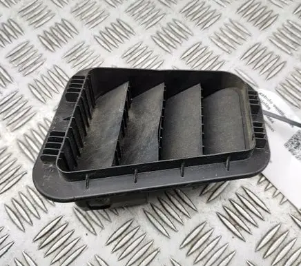 KIA Niro Quarter panel pressure vent 97535AT000