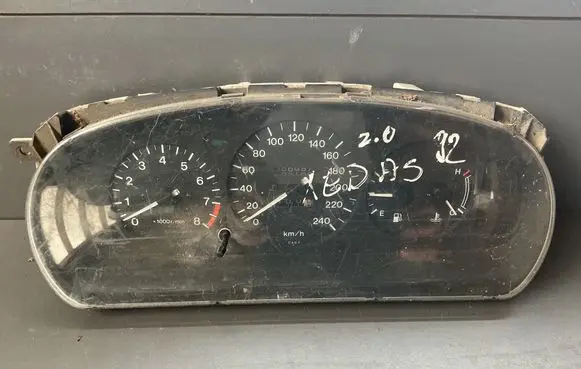 Mazda Xedos 6 Speedometer (instrument cluster)
