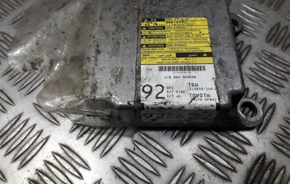 Toyota Corolla Verso AR10 Airbag control unit/module 213819108 213819-108