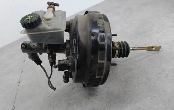 Volvo V70 Brake booster 8619463