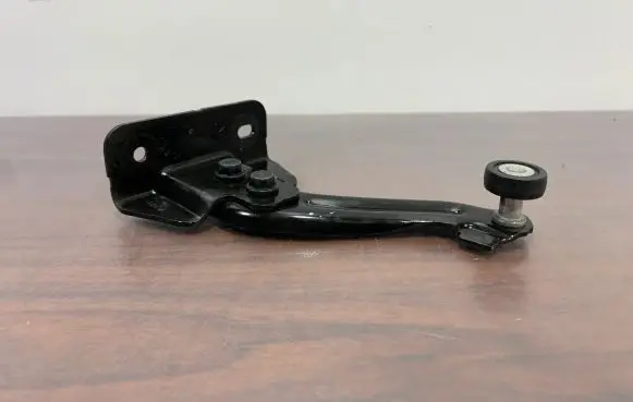 Chrysler Pacifica Sliding door upper roller guide/hinge 
