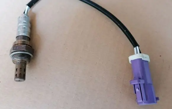 Volkswagen Caddy Lambda probe sensor 8V21-9G444-AA