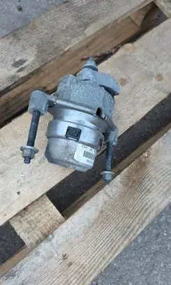 Chevrolet Corvette C7 Gearbox mount 23187446